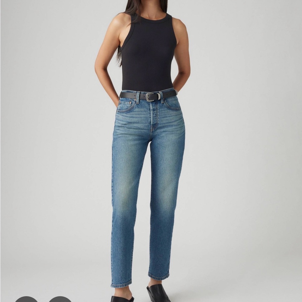 Levi's Women's Classic Blue Straight Jeans